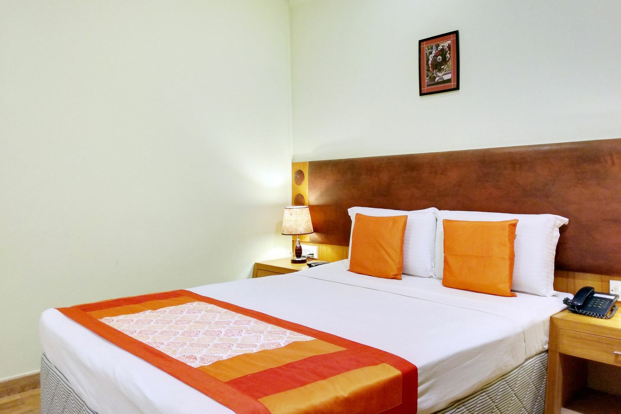 Oyo 9925 The Ocea International Hotel Бангалор Екстериор снимка