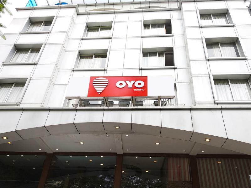 Oyo 9925 The Ocea International Hotel Бангалор Екстериор снимка