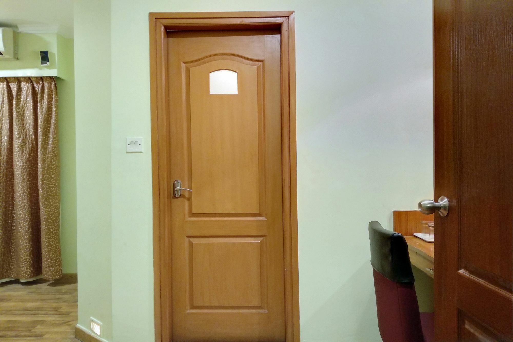 Oyo 9925 The Ocea International Hotel Бангалор Екстериор снимка