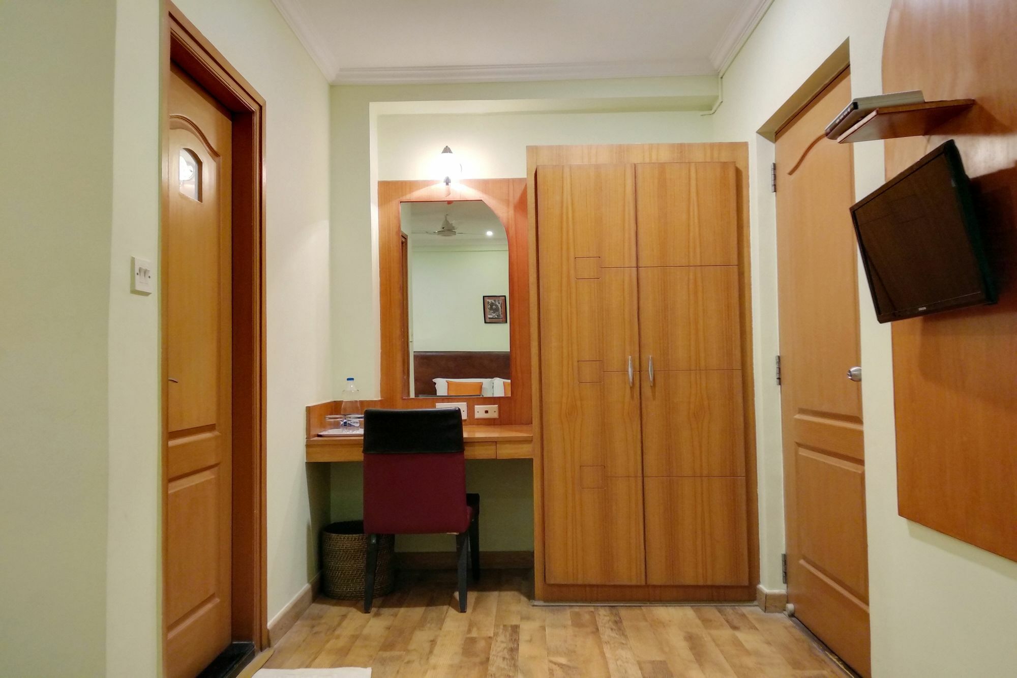 Oyo 9925 The Ocea International Hotel Бангалор Екстериор снимка