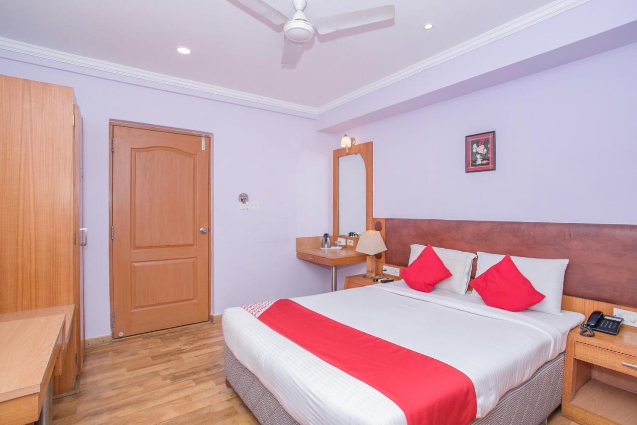 Oyo 9925 The Ocea International Hotel Бангалор Екстериор снимка
