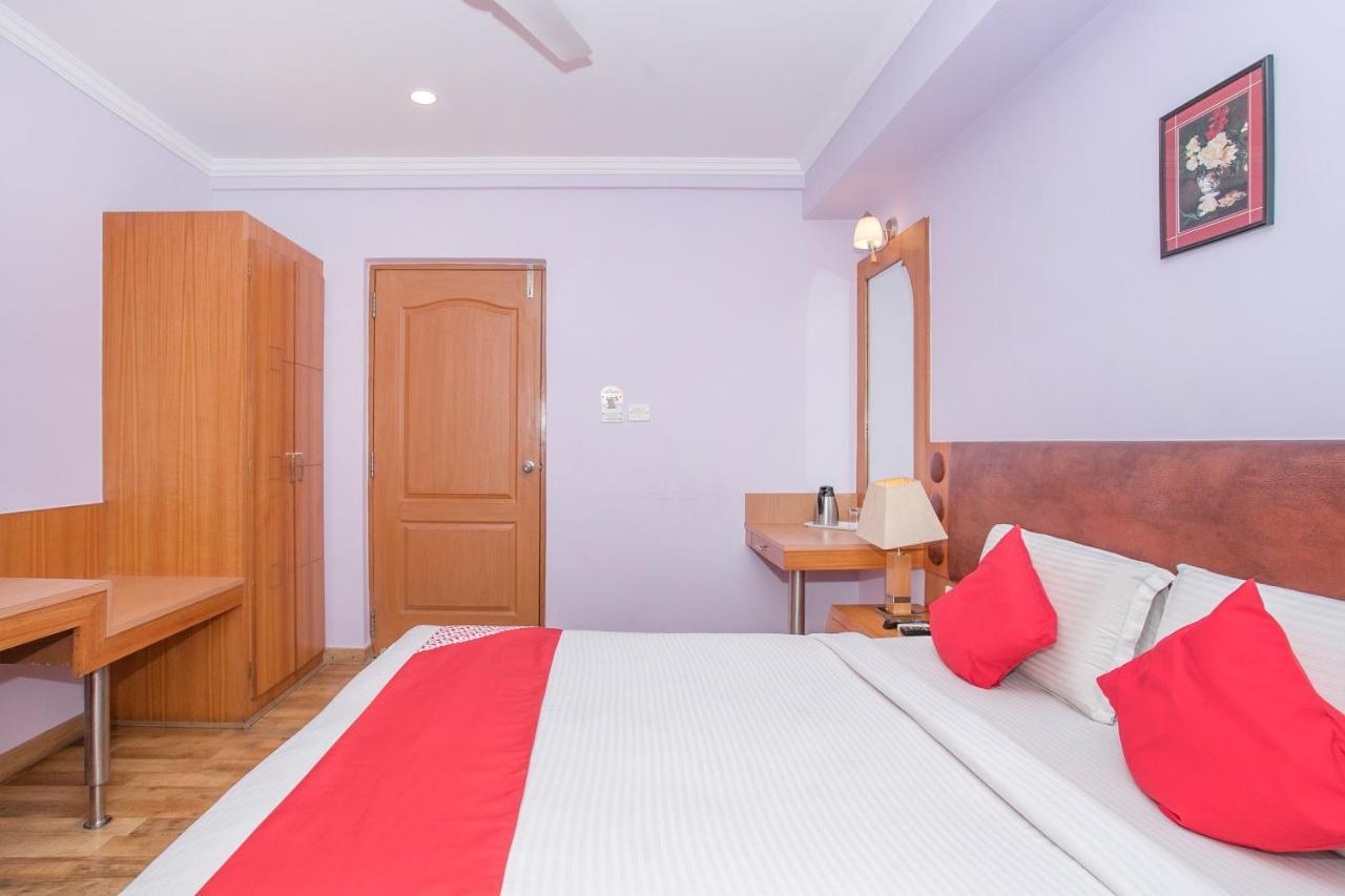 Oyo 9925 The Ocea International Hotel Бангалор Екстериор снимка